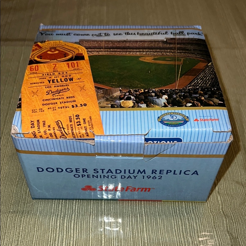 MLB- Dodger Stadium Replica Opening day 1962 - promo from State Farm